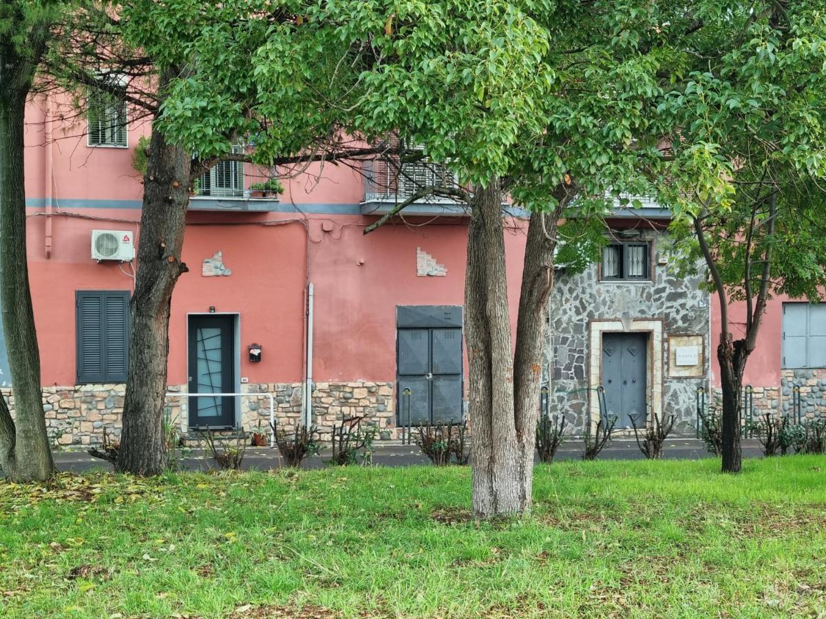 La Tana Del Viaggiatore, Parcheggio Gratuito Neapel